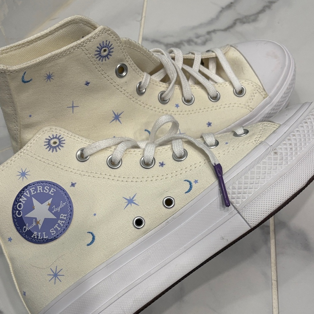 Converse Women’s High-Top Sneakers - Cream and Blue